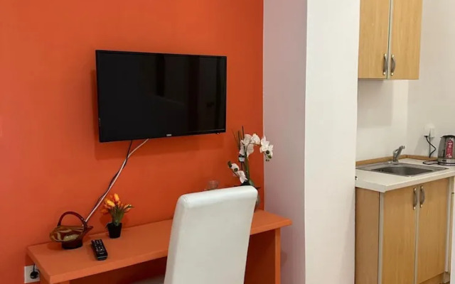 Themis Apart Hotel