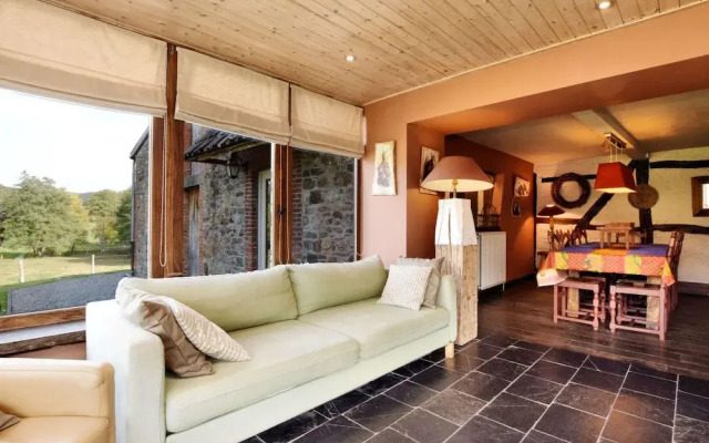 Rustic House With Sunroom