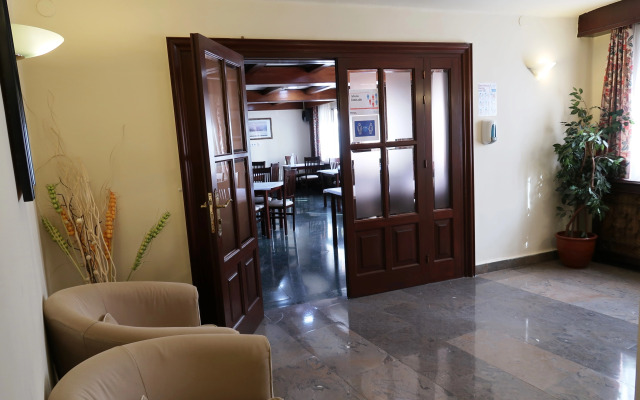 Hotel Urogallo