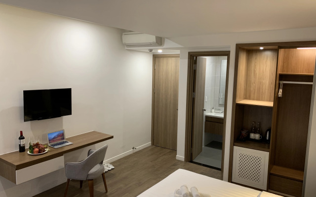 Royal Dragon Boutique Hotel