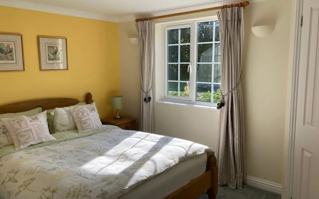 October House Holiday Cabin