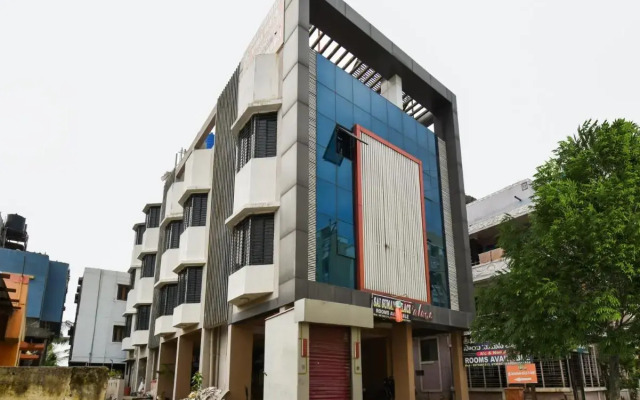 Oyo Flagship 76407 Hotel Sai Suman Palace