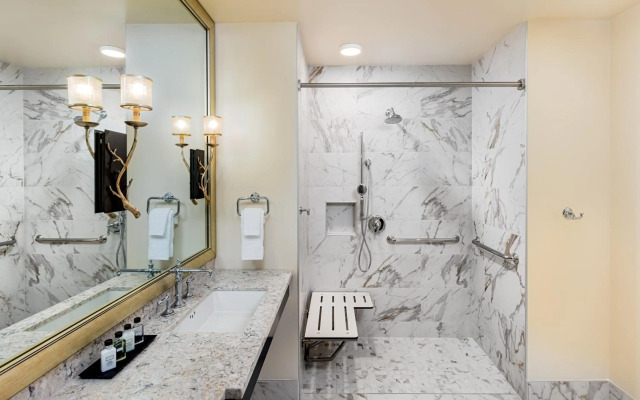 Brownwood Hotel & Spa