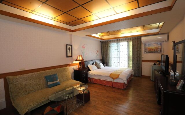 First Place B&B - Hualien Railway Station