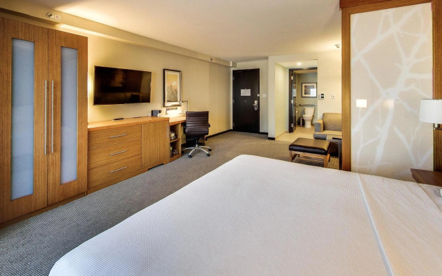 Hyatt Place Edmonton-West