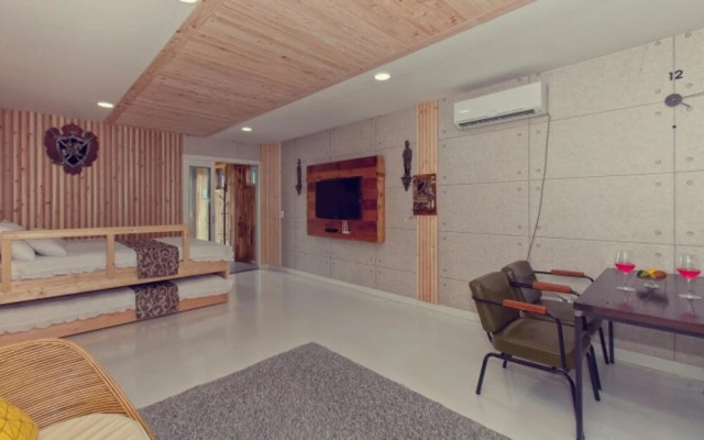 Yeongheungdo Grove Resort