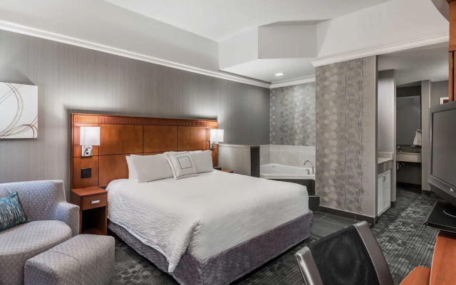 Courtyard By Marriott Danbury