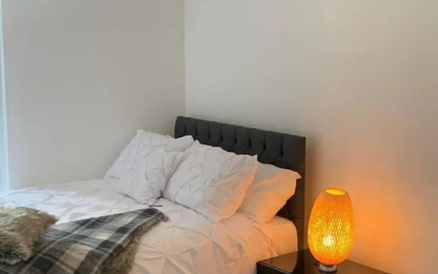 Stunning 2-bed Apartment in Grays