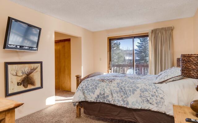 Pine Ridge Condominiums