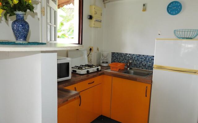 Studio in Le Robert, With Shared Pool, Furnished Garden and Wifi