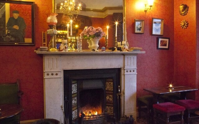 Woodhill House