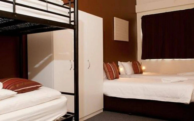 Urban Central Accommodation - Hostel