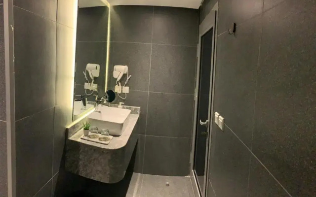 SAS RTL Hotel