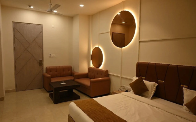Sethi Grand Hotel