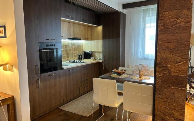 Luxury Apartament with Garden - By TVS