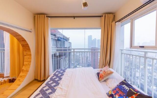 Qijian Shimengshe Hotel (IFS International Financial Center)