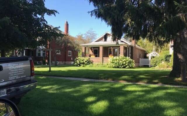 Susan's Sanctuary Bed & Breakfast