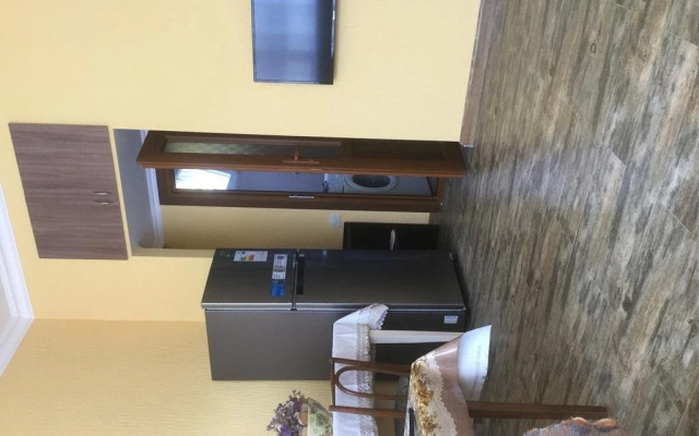 Arpi Guest House Dililjan