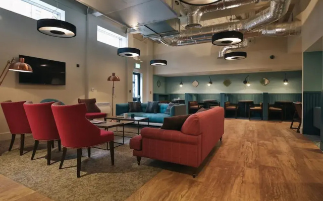 Student Only Picturehouse Apartments