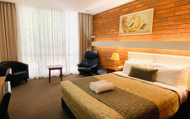 Connells Motel & Serviced Apartments
