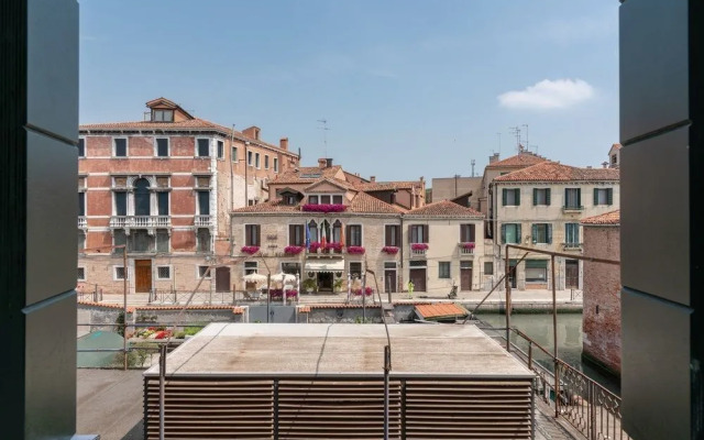 Rio Terra' Canal View Apartment