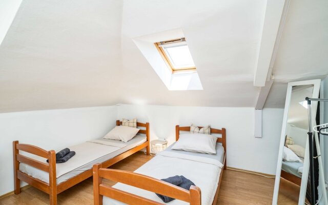 Rooms Nina