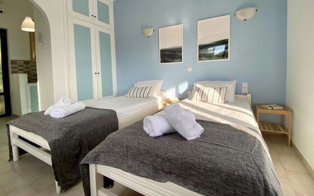 Xenios Avlais Apartments