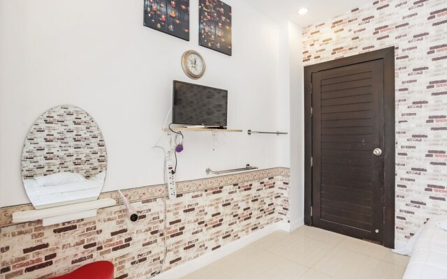 Timeless pool villa by Favstay