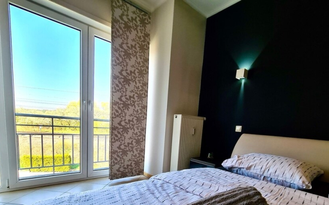 Fully Furnished Modern Condo