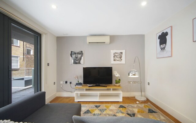 Modern Apartments in Bayswater Central London WiFi & Aircon - by City Stay London