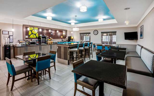 La Quinta Inn & Suites by Wyndham Conroe