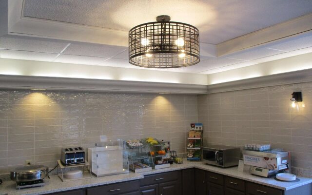 Best Western Plus Hudson I-94