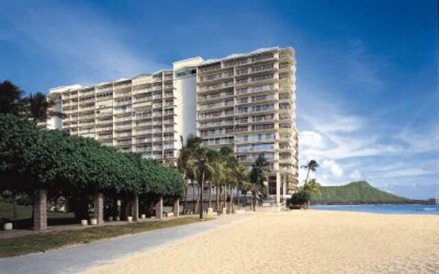 Waikiki Shore by OUTRIGGER