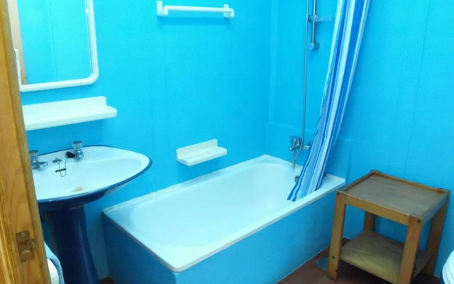 VNC13V4, encantadora casa e piscina, vista rio Min