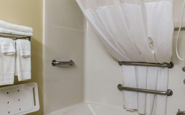 Quality Suites Near West Acres