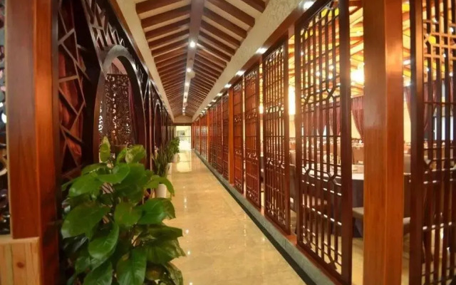 Caotang Mingyue Hotel