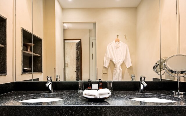 Hotel Boutique Corral del Rey by ALUZ Collection