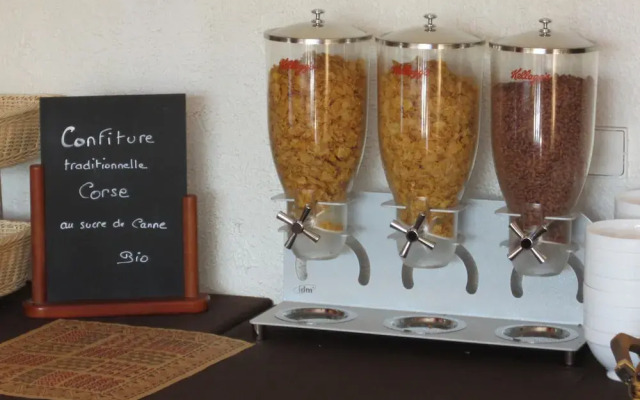 Hotel Cannes Mouans-Sartoux