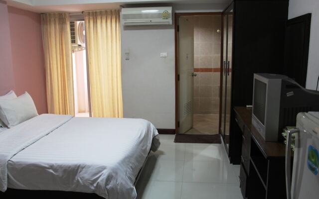 Tamarind Residences Serviced Apartment