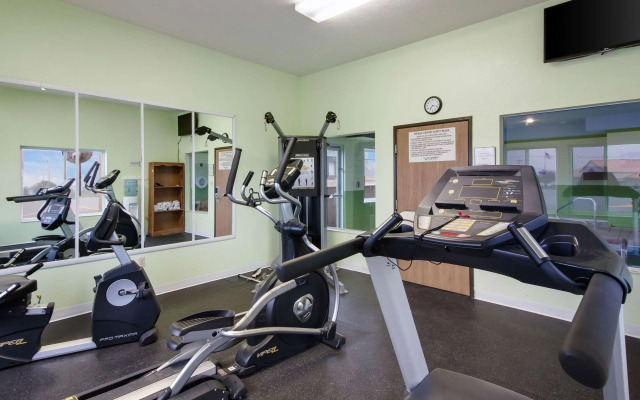 Quality Inn & Suites