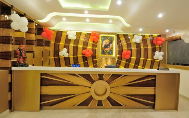 FabHotel Raj Palace