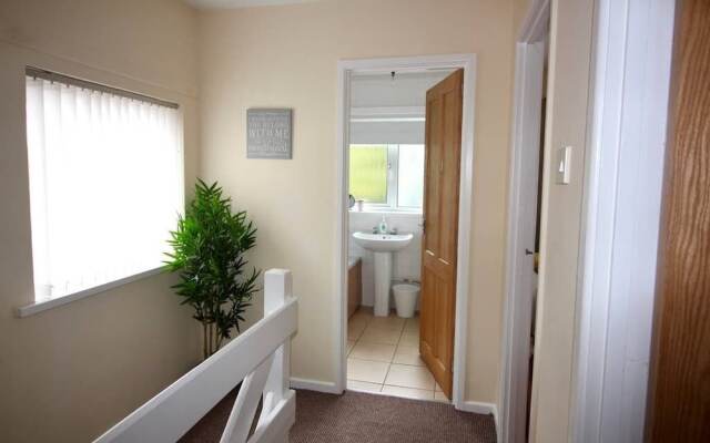 3 bed house in suburbs of Belfast