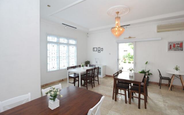 Airy Wenang Maleosan BW Lapian Enam 2 Manado