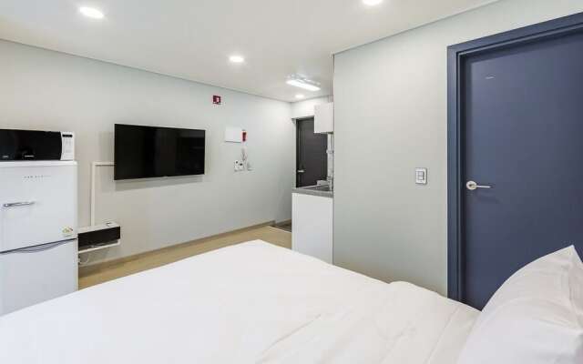 Yeosuya Hostel & Pension