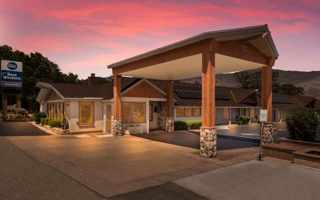 Best Western Plus Frontier Motel