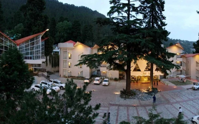 Hotel Arif Castle