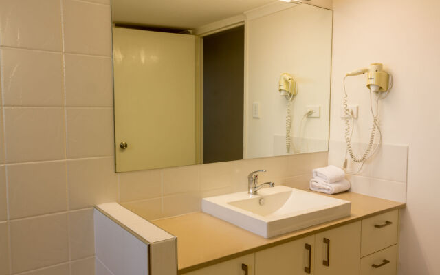 Windward Apartments