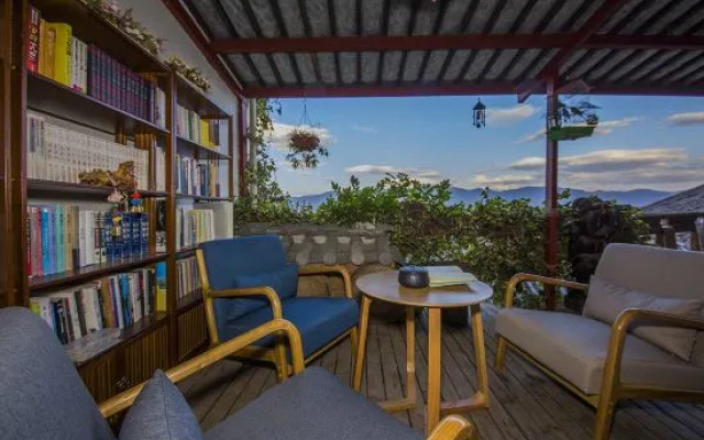 Moonlight Shadow View Inn1