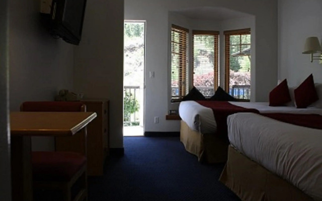 St. Moritz Lodge & Condominiums