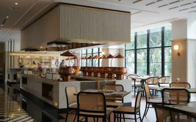 Maia Hotel